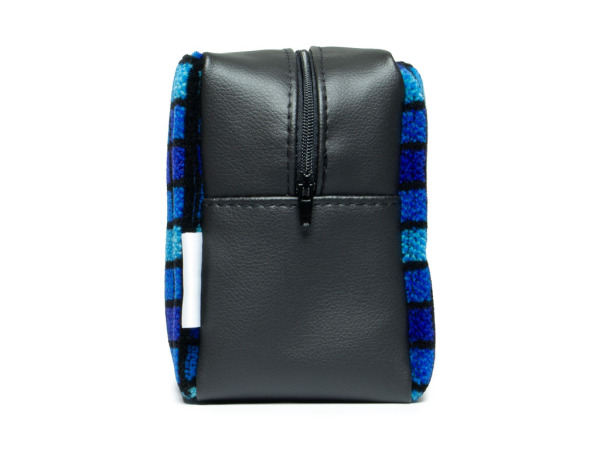 WBG-225-PVB_004_web_43_20 Provincial Blue Washbag